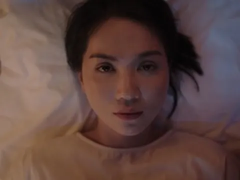 Ngọc Trinh hoảng loạn vì bị "ma ám"