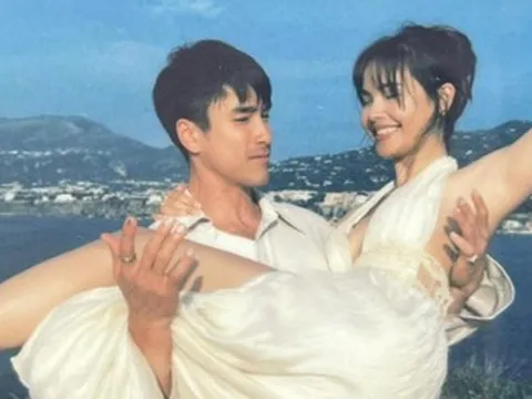 Tài tử vạn người mê  kết hôn sau 15 năm hẹn hò