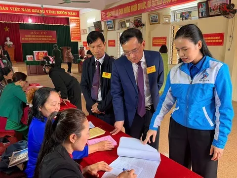 Bí thư Tỉnh đoàn Hà Tĩnh trở thành đại biểu trẻ nhất trúng cử đại biểu HĐND tỉnh