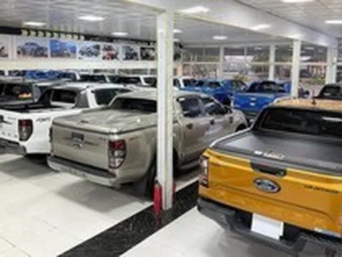 Lo bị cấm vào nội đô, nhiều chủ xe bán tải ở Hà Nội vội vã thanh lý: 'Bán sớm cho được giá'