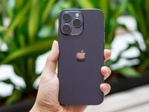Chiếc iPhone cũ đang giảm giá chạm đáy ngay lúc này