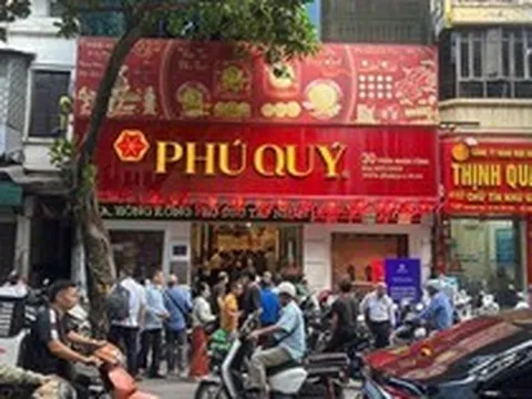 Giá bạc thỏi giảm sâu, mất mốc 70 triệu đồng/kg