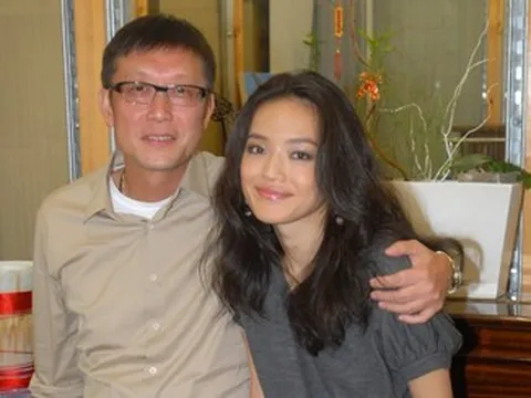 Diễn viên Thư Kỳ lên tiếng khi bị đạo diễn tố mắc bệnh ngôi sao