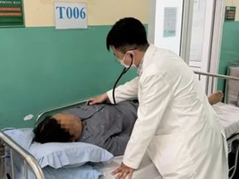 Người đàn ông ở TPHCM vàng da sau 7 ngày uống rượu liên tục