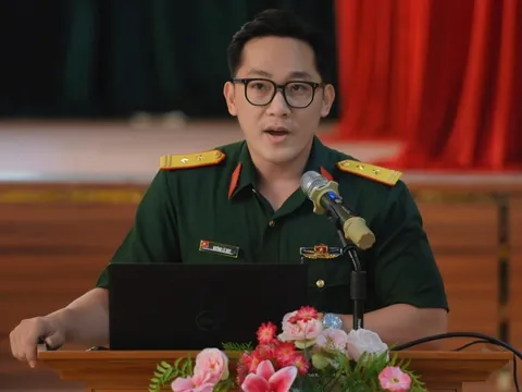 Học sinh cận thị có được thi vào trường quân đội?