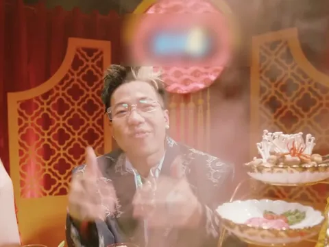 Ngập hình ảnh web cá độ trong MV của RichChoi