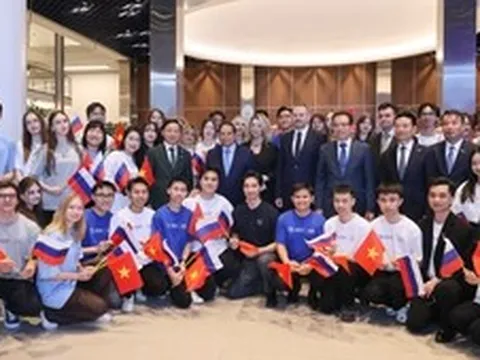 Thủ tướng Phạm Minh Chính tới thăm Đại học hàng đầu của Nga