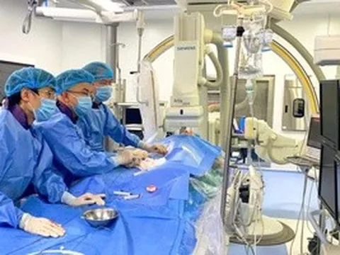 Hồi hộp, tim đập nhanh kéo dài, phát hiện bệnh tim nguy hiểm