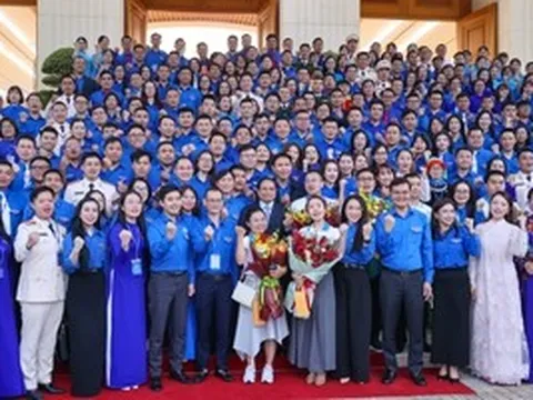 Thủ tướng Phạm Minh Chính gặp mặt các Gương mặt trẻ Việt Nam tiêu biểu