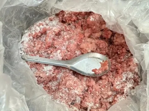 Làm rõ nghi vấn trường mầm non cho trẻ ăn thịt lợn nhiễm dịch tả