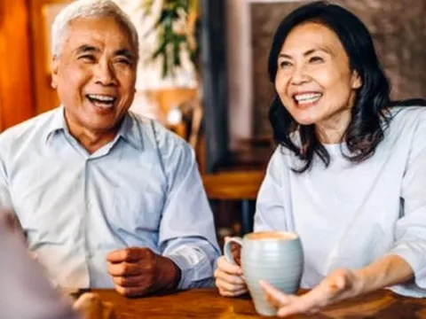 Bước qua tuổi 70: Người già thông thái đã sớm chuẩn bị 5 'túi hành trang' này