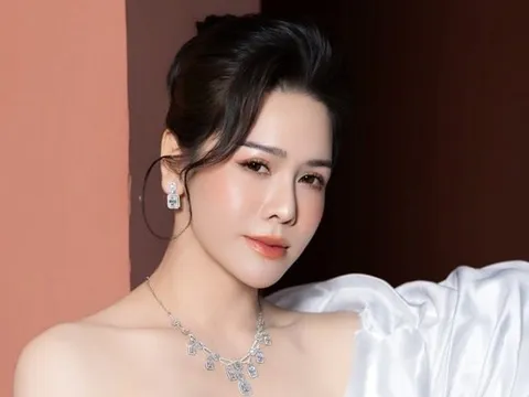 "Mẹ đơn thân giàu bậc nhất showbiz Việt": Tận hưởng cuộc sống bình yên, viên mãn bên các con trong căn biệt thự rộng 200m2