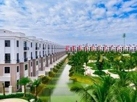 Không phô trương vẫn đắt giá: “Ốc đảo thượng lưu” Vịnh Xanh hút giới tinh hoa
