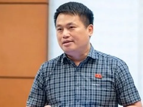 Dự trữ xăng dầu quốc gia: Không thể chờ đến khi 'khát' mới bắt đầu đào giếng