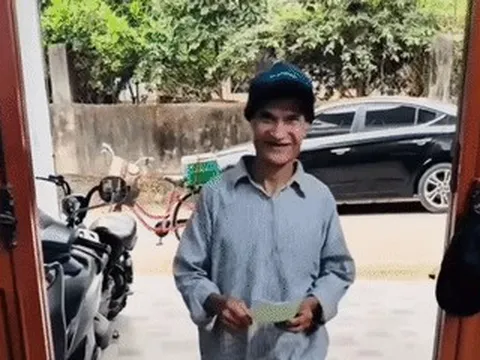 Người cha Phú Thọ đạp xe đi mời cưới con gái: Câu chuyện phía sau gây xúc động