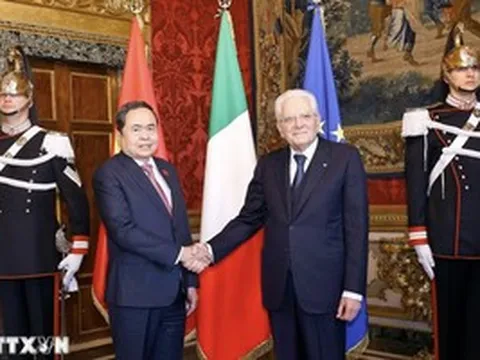 Chủ tịch Quốc hội Trần Thanh Mẫn hội kiến Tổng thống Ý