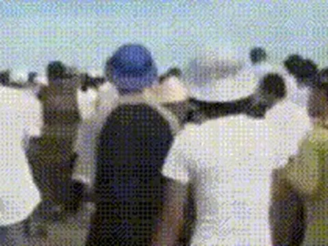 "Ký ức vàng" về cầu Mỹ Thuận sau 26 năm khiến cộng đồng mạng xúc động