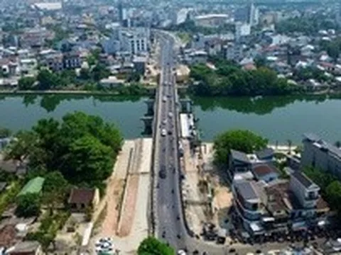 Thi công trở lại, vì sao nhà thầu cầu Vỹ Dạ vẫn bị chấm dứt hợp đồng?