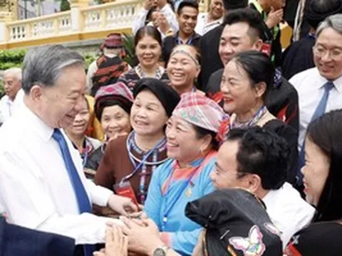 Tổng Bí thư, Chủ tịch nước Tô Lâm tiếp già làng, trưởng bản, nghệ nhân, người có uy tín tiêu biểu