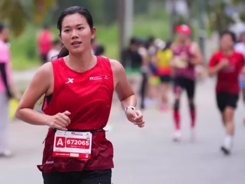 Từ hồ bơi đến đường chạy, Ánh Viên ngày càng đẹp rực rỡ