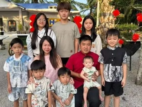 Vợ chồng nuôi 9 con giữa thiên nhiên: Tháng tốn 20 hộp sữa bột