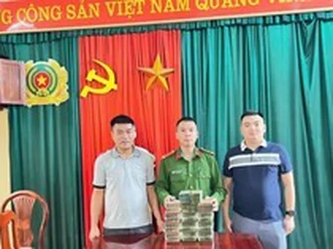 Một người dân ở Hưng Yên bất ngờ nhận được 2,1 tỉ đồng trong tài khoản