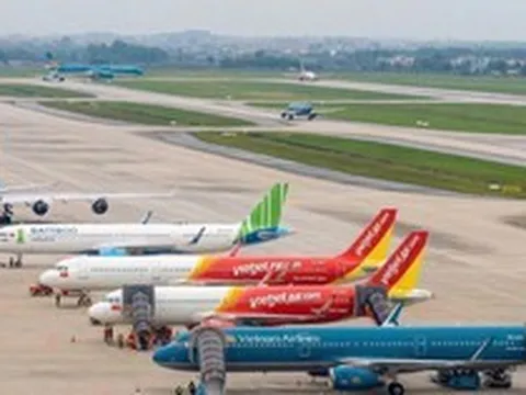 Giá vé máy bay dịp 30-4 tăng từng ngày, có chặng vượt 5 triệu đồng