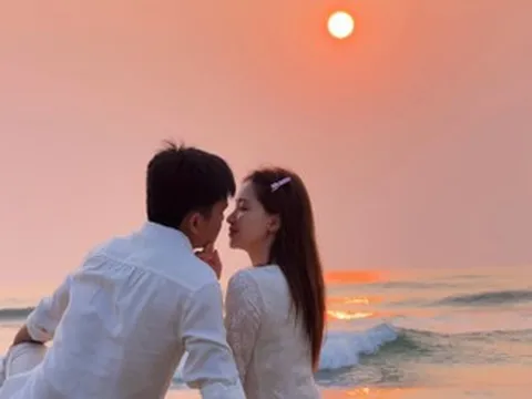 Hòa Minzy khoe hạnh phúc ngọt lịm bên Đại úy Thăng Văn Cương