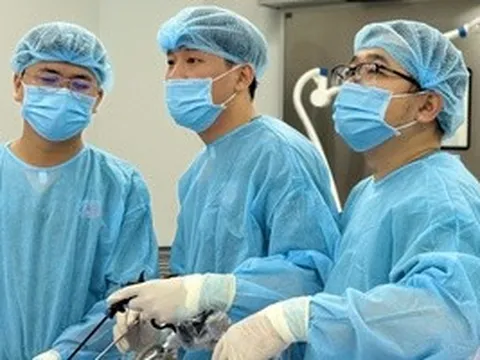 Bỏ qua dấu hiệu tiểu ra máu, người đàn ông phát hiện bị u thận