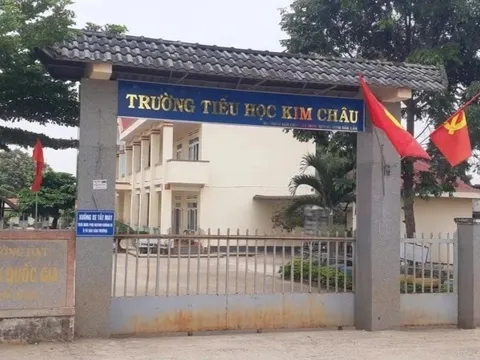 Tin mới vụ hiệu trưởng 'bay ghế' ở Đắk Lắk