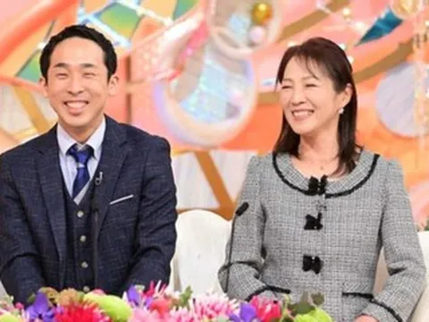 Góa phụ tuổi 60 tìm thấy hạnh phúc bên học trò kém 34 tuổi