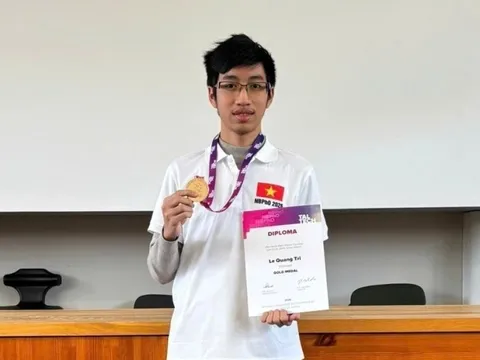 Nam sinh Phổ thông Năng khiếu lọt tốp 5 Olympic Vật lý