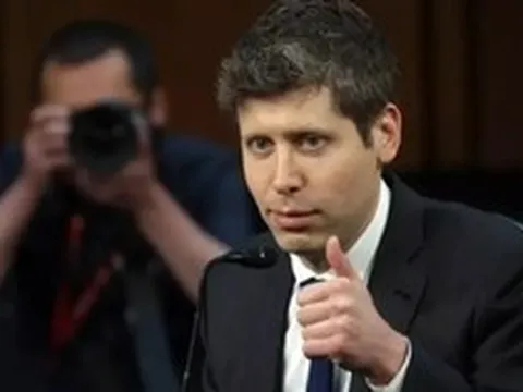 OpenAI xóa rủi ro pháp lý cho Microsoft trong thương vụ Amazon 50 tỷ USD