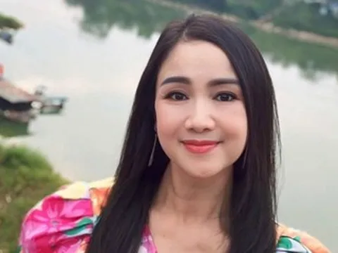 NSND Thu Hà U60 vẫn trẻ trung, diễn viên Hoàng Yến thân thiết bên trai lạ