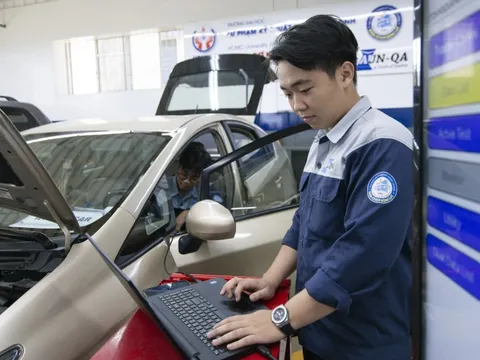 Nên học gì trong thời đại xe điện bùng nổ?