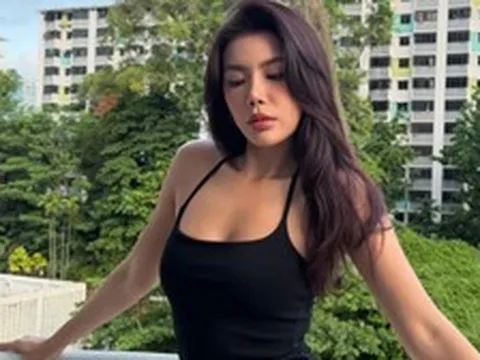 Diễn biến mới vụ siêu mẫu bị tố vô ơn, nói xấu: Minh Tú bị tag thẳng tên, thêm 1 NTK "châm dầu vào lửa"
