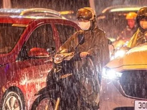 Dự báo thời tiết 5/5: Từ Bắc vào Nam đón nắng, chiều tối có thể mưa dông vài nơi