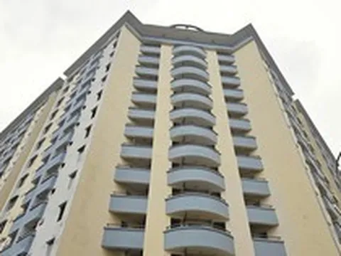 Chung cư ngủ quên 15 năm trên “đất vàng” bất ngờ hồi sinh