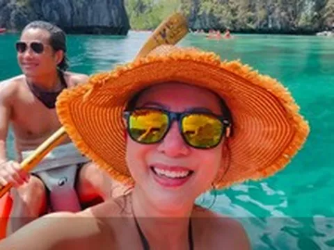Tình hình nữ nghệ sĩ 61 tuổi sau 7 tháng cầu hôn lại chồng cũ: “Thiên đường, được yêu và đang yêu”