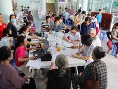 Khi nào triển khai khám sức khỏe miễn phí định kỳ hằng năm cho toàn dân?