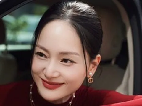 Nữ diễn viên Lan Phương vui vì thắng kiện chồng Tây