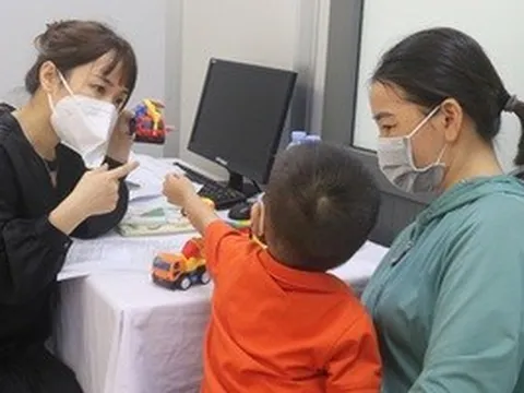 Trẻ dưới 6 tuổi được khám sức khỏe hằng năm, có tầm soát tự kỷ