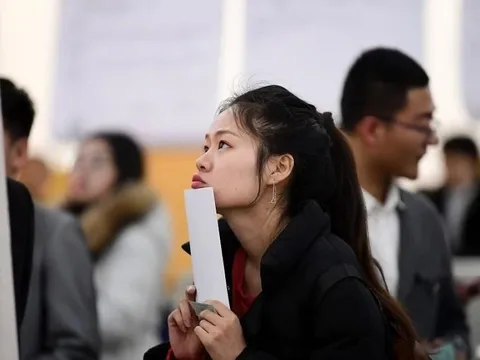 Nhóm người trẻ hối hận