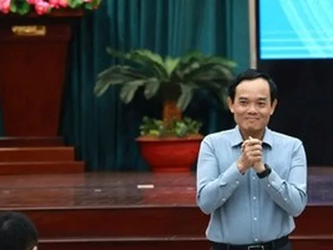 Cử tri TPHCM kiến nghị mạnh tay với thực phẩm bẩn, tháo gỡ quy hoạch treo