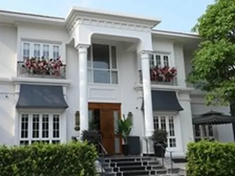 Mỹ nhân Việt sinh 2 con trai cho chồng đại gia: 47 tuổi vẫn trẻ đẹp như thiếu nữ, sống đời "nữ hoàng" trong biệt thự 200 tỷ