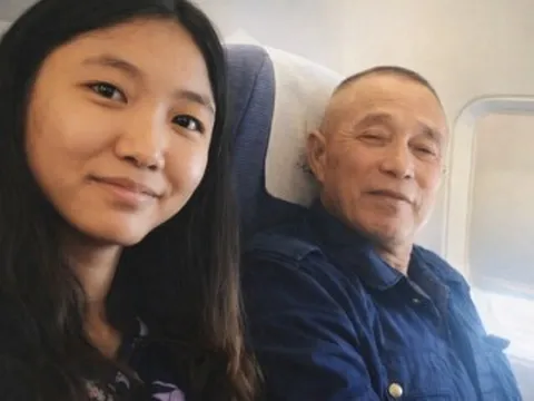 Bé gái bị bỏ rơi được nhận nuôi, 27 năm sau trở thành tiến sĩ, ngày cha mẹ ruột đến, cô chỉ nói 7 từ!