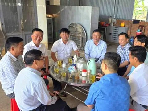'Sáng kiến tiết kiệm' tạo gắn kết của 31 cán bộ xã miền núi ở Đắk Lắk
