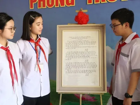 Mười năm đi tìm 'món quà' Bác tặng