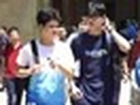 Nắng nóng gay gắt, Hà Nội cho trường chủ động đổi giờ học, hạn chế hoạt động ngoài trời