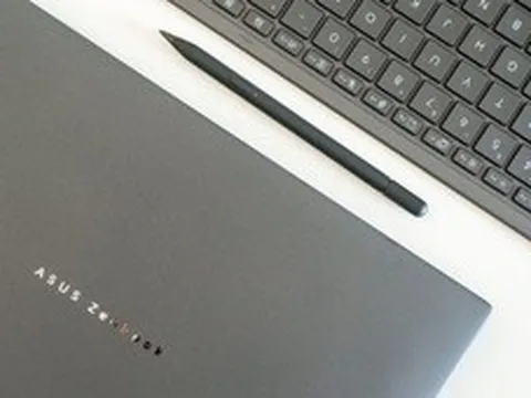 Hai màn hình OLED giá 90 triệu, laptop ASUS Zenbook DUO có đáng kỳ vọng?